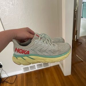 hoka clifton 7 - size 8.5